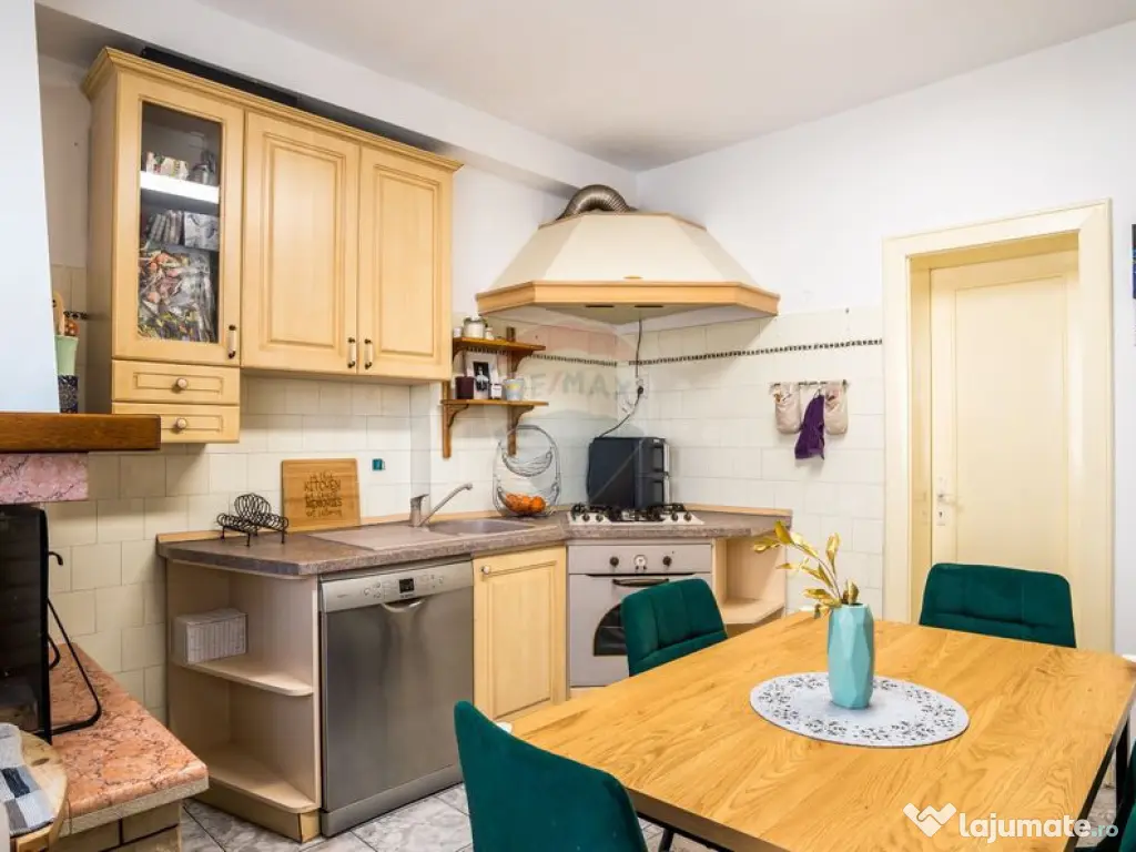 De vanzare apartament 4 camere in Grigorescu, imobil mic ... 