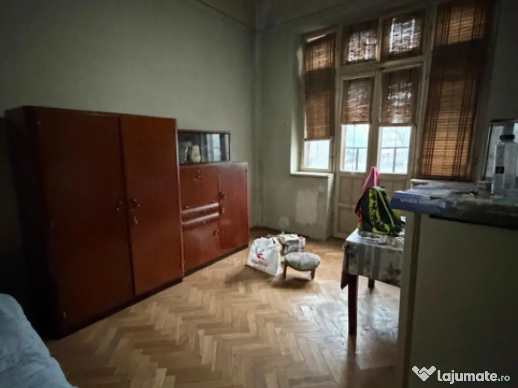 Apartament 2 camere decomandat , 50 mp , et 1/1 , ultracentr 