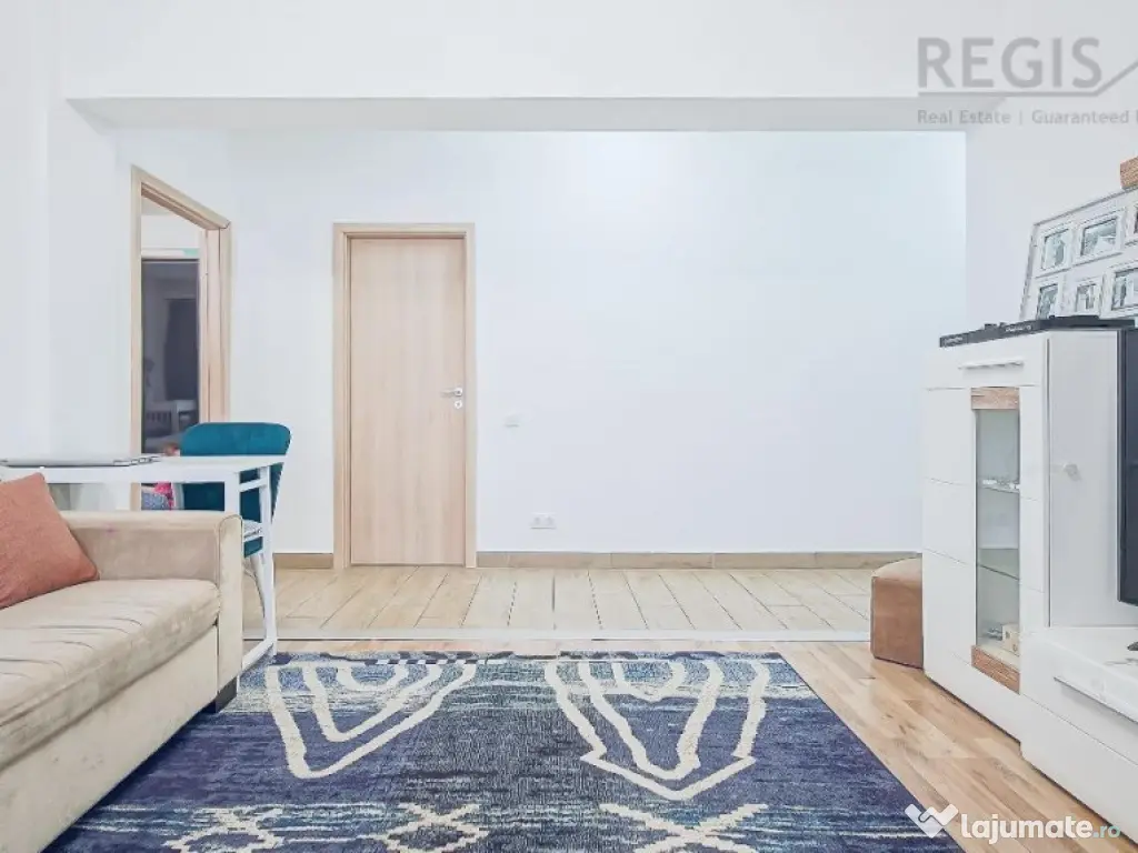 Apartament 2 Camere cu Parcare Tractorul Etaj Intermediar 