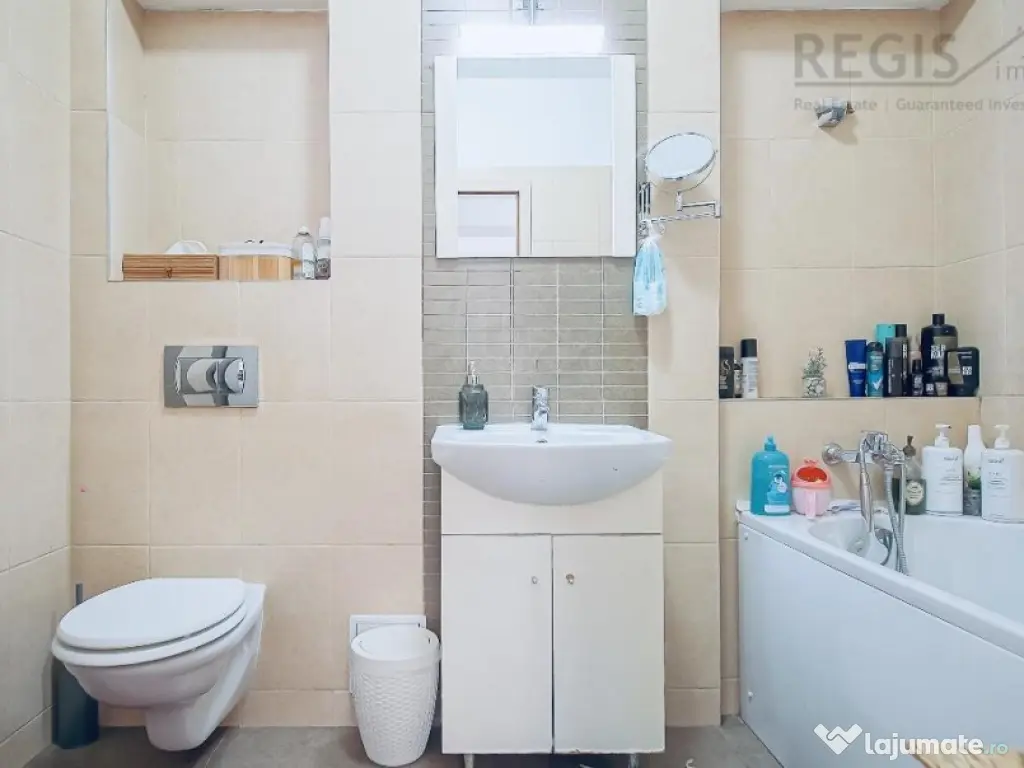 Apartament 2 Camere cu Parcare Tractorul Etaj Intermediar 