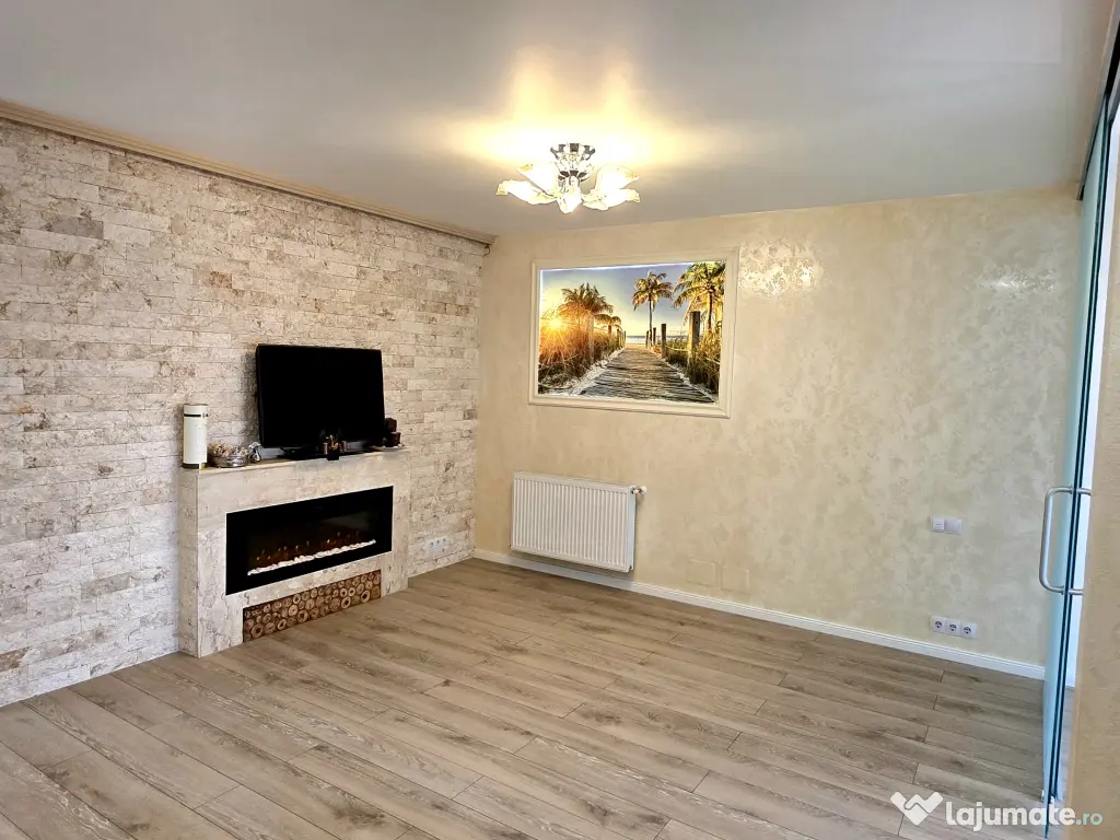 Apartament deosebit, 2 camere cu garaj și boxă, zona Zorilor-Golden Tulip!