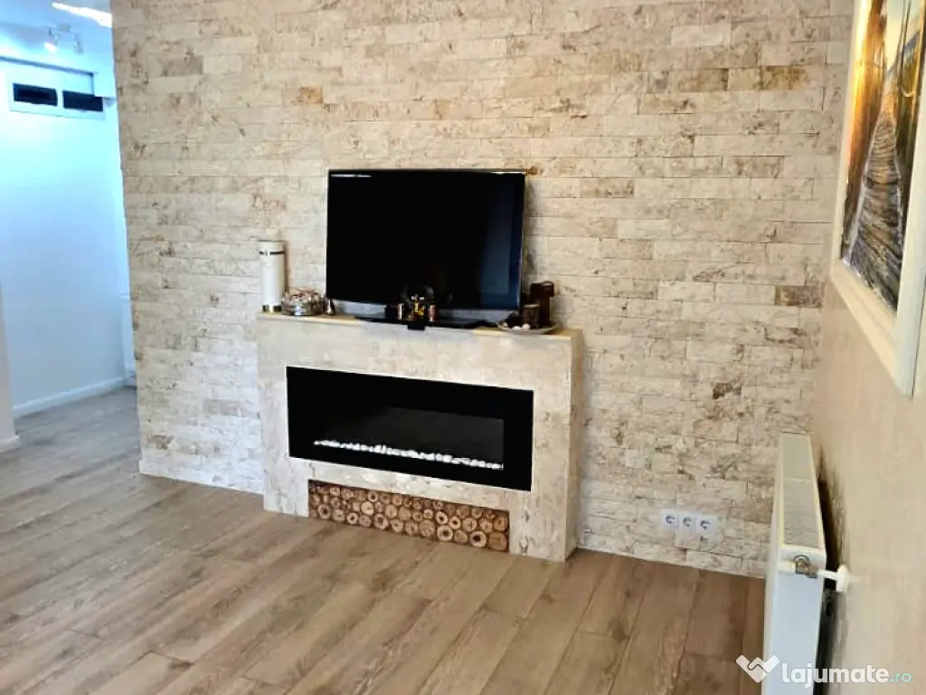 Apartament deosebit, 2 camere cu garaj și boxă, zona Zorilor-Golden Tulip!