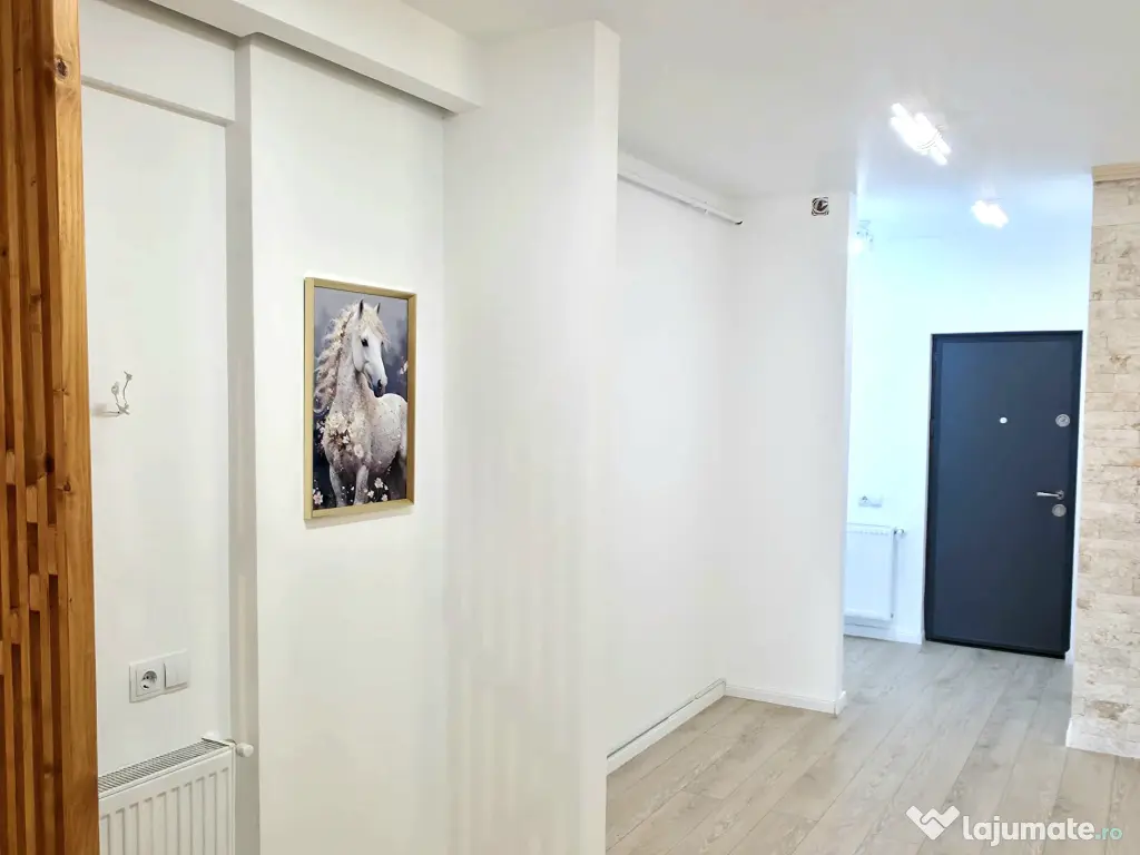 Apartament deosebit, 2 camere cu garaj și boxă, zona Zorilor-Golden Tulip!