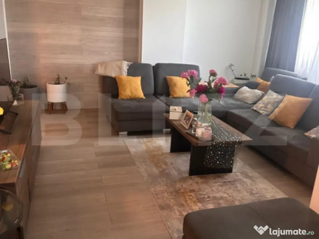 Apartament 4 camere, 160 mp, et.3, zona Calea Severinului-Bi