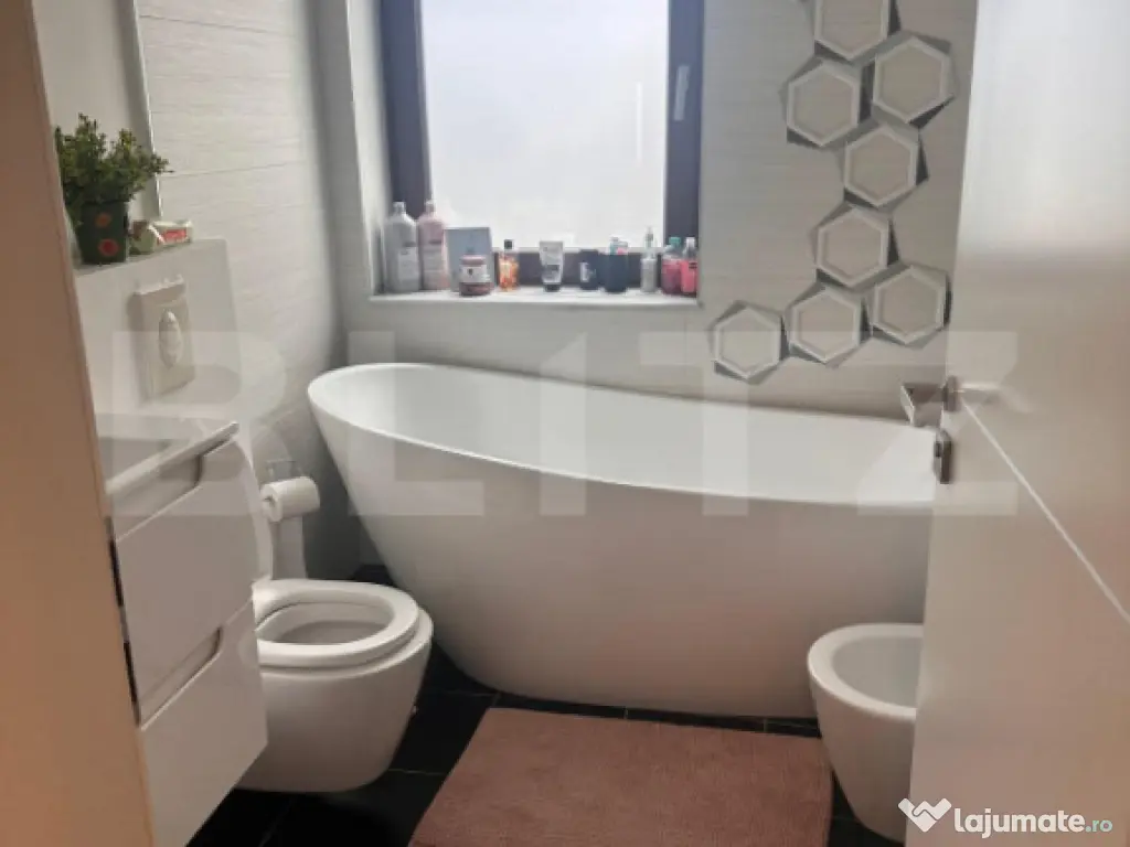 Apartament 4 camere, 160 mp, et.3, zona Calea Severinului-Bi