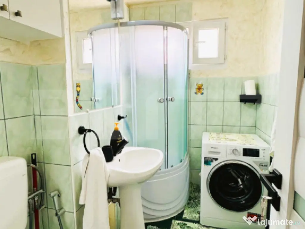 Apartament de inchiriat, 3 camere, etaj 2, 65 mp - zona Astr