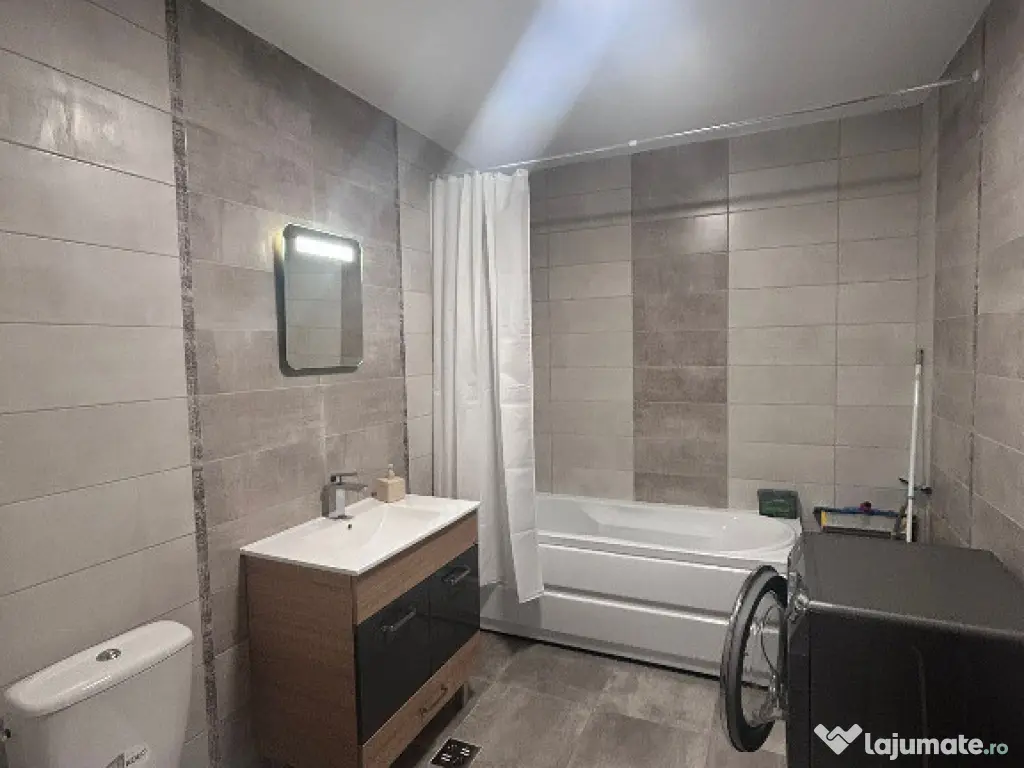 Apartament de inchiriat, zona Florilor/ Floresti 