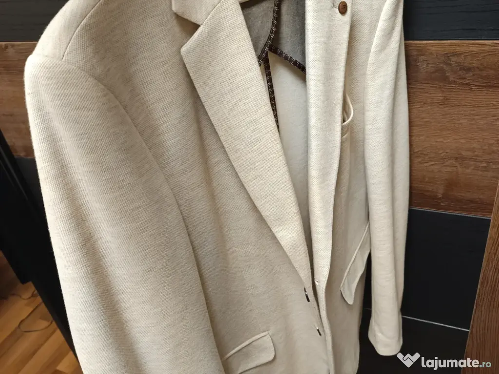 Sacou bărbați culoare crem mărime 54 
