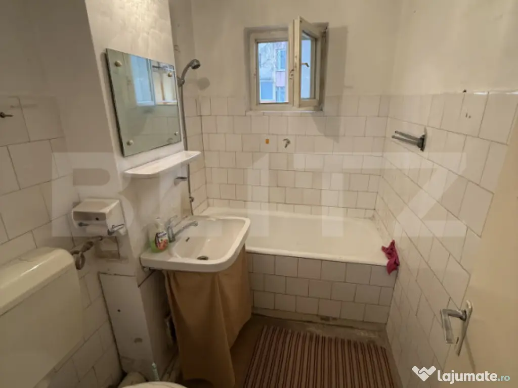 Apartament 2 camere Decomandat Zona 13 Decembrie