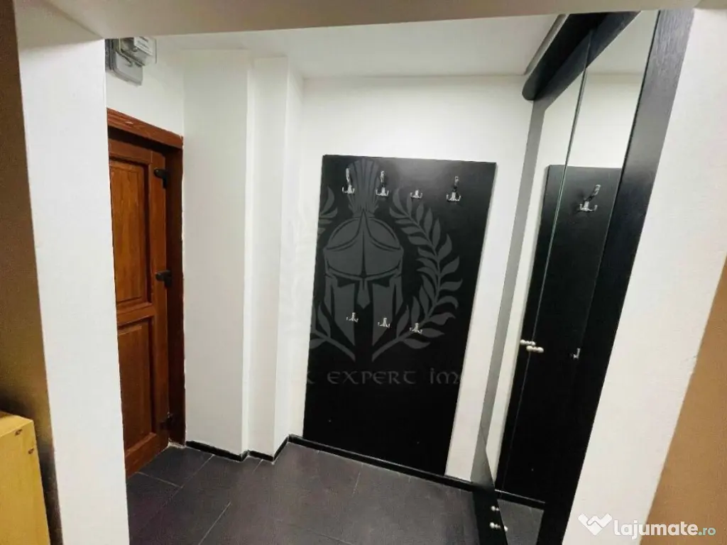 2 CAMERE // REPUBLICII // MOBILAT