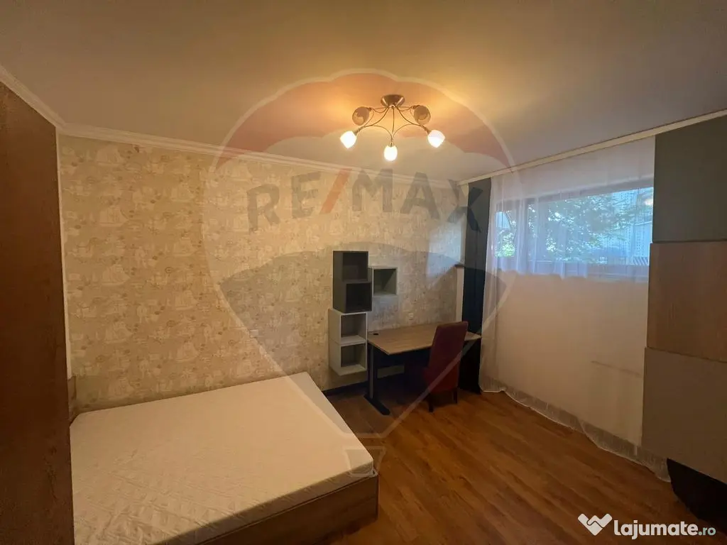 De vanzare apartament 3 camere | Domenii I Loc parcare su... 