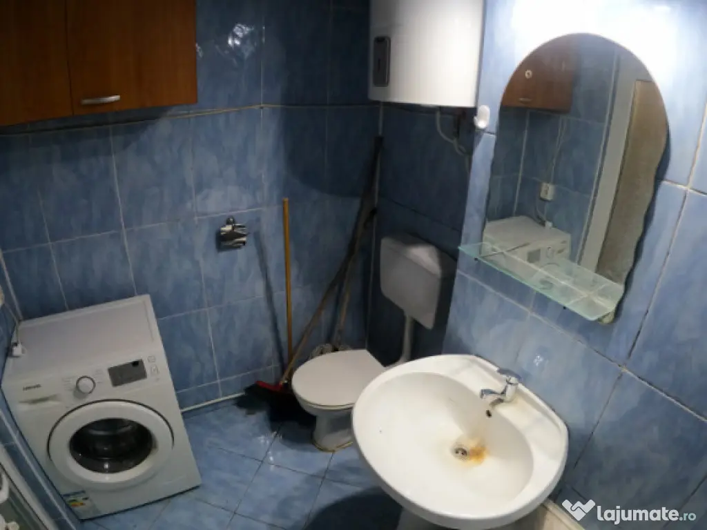 Apartament de inchiriat, 2 camere, central, mobilat, utilat 