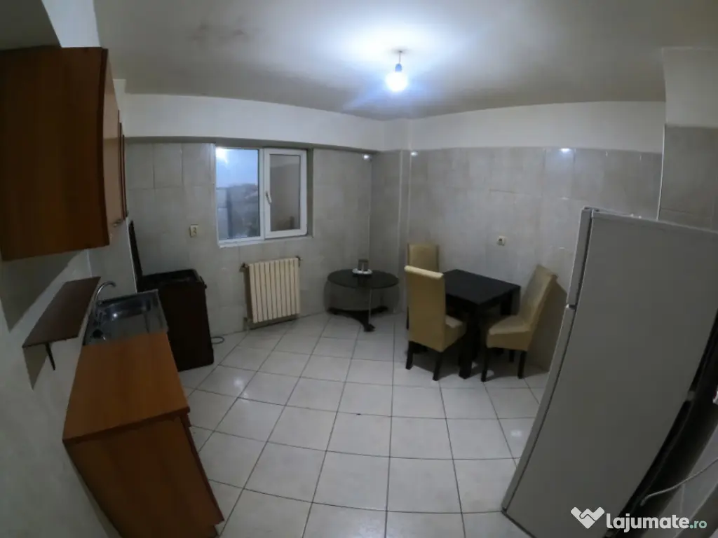 Apartament de inchiriat, 2 camere, central, mobilat, utilat 