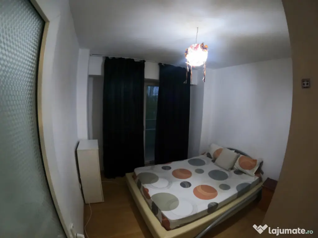 Apartament de inchiriat, 2 camere, central, mobilat, utilat 