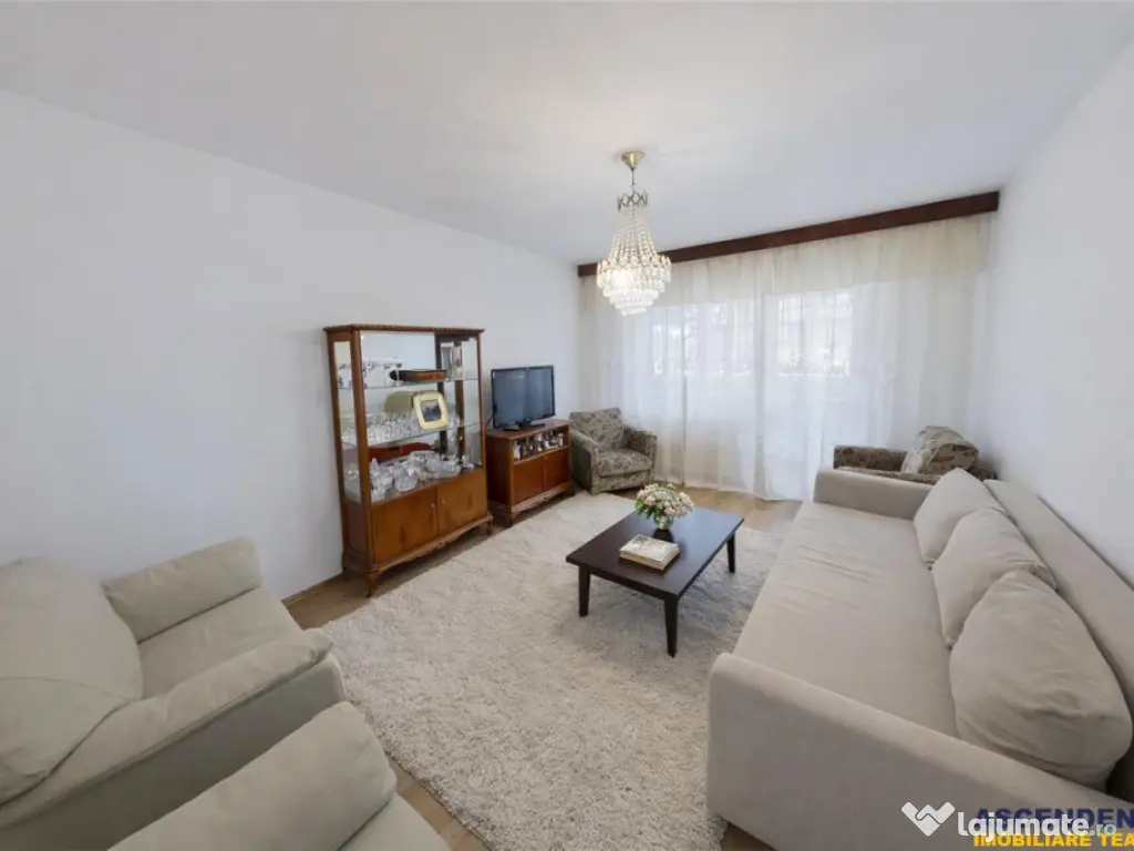 Panorama superba, 4 camere, 2 bai, 2 balcoane, Racadau, Bras 