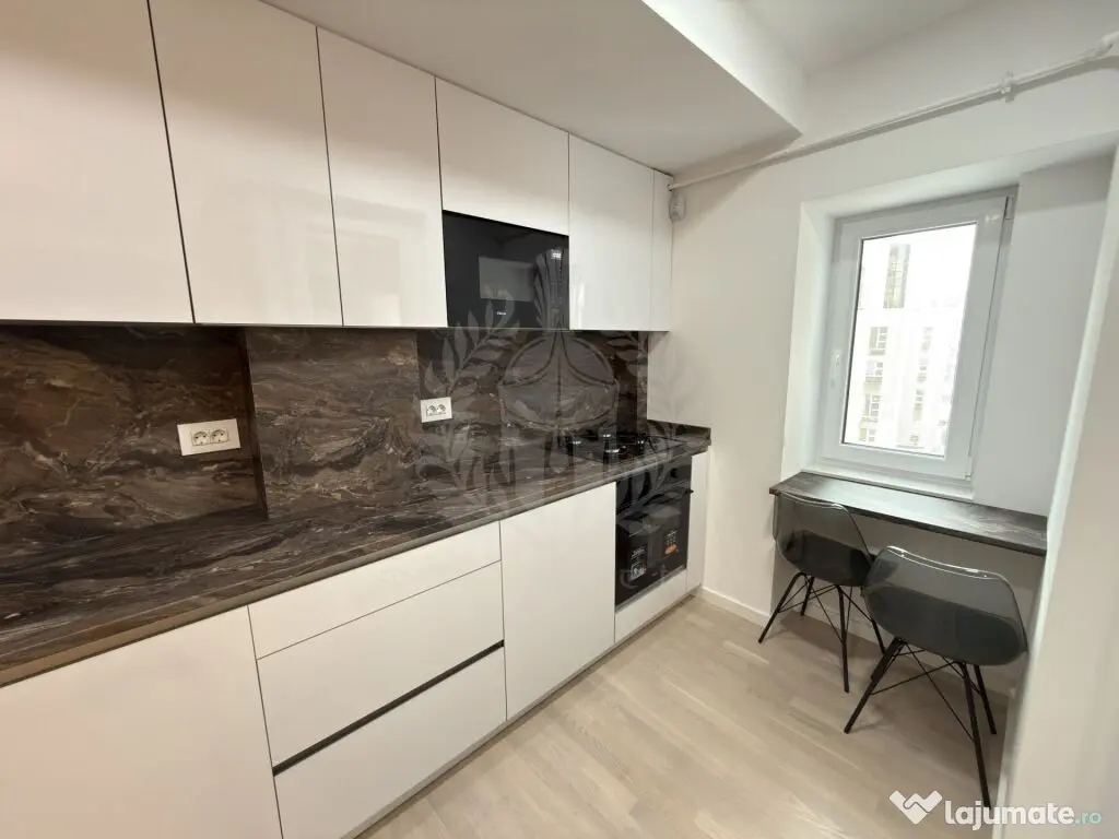Apartament 3 camere, prima închiriere, ultracentral/ 