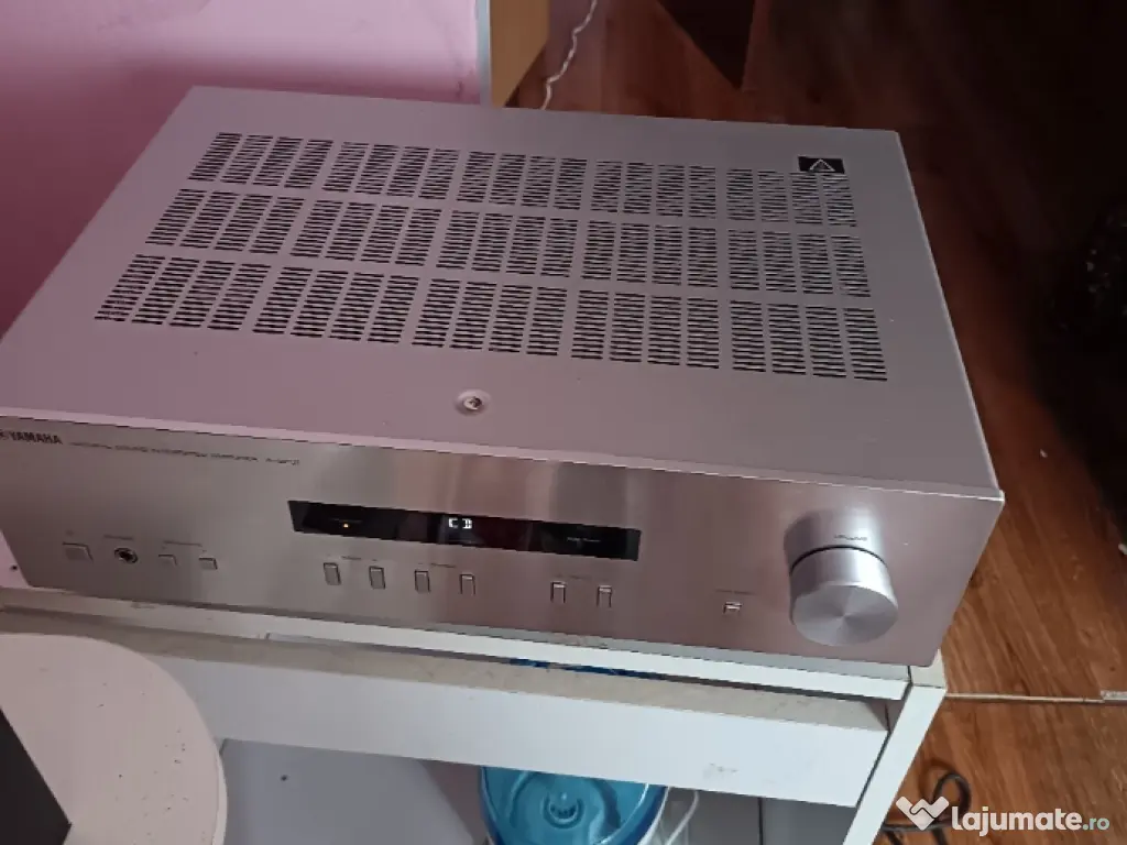 amplificator Yamaha stereo 