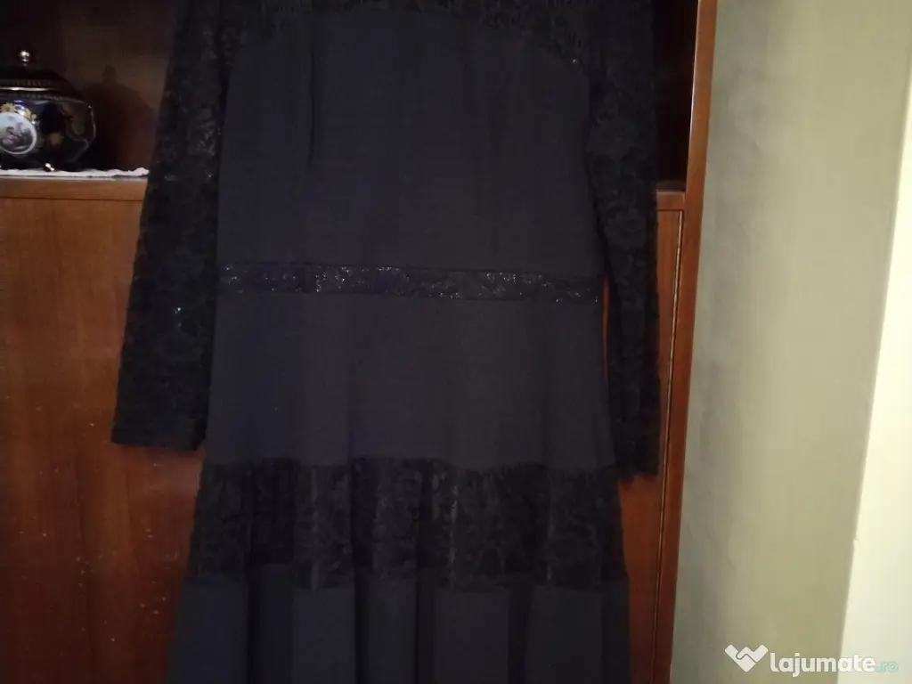 Rochie de ocazie, din dantela 