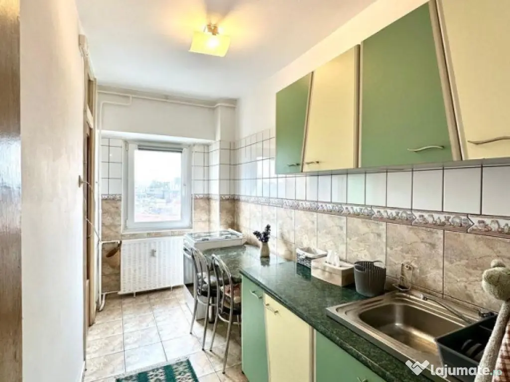 Muncii etaj 8 decomandat 