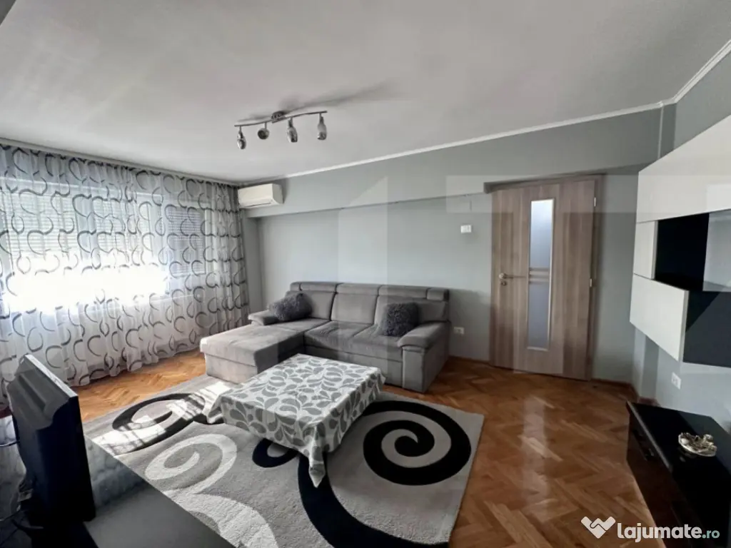 Apartament de închiriat – 3 camere, zona Centrală
