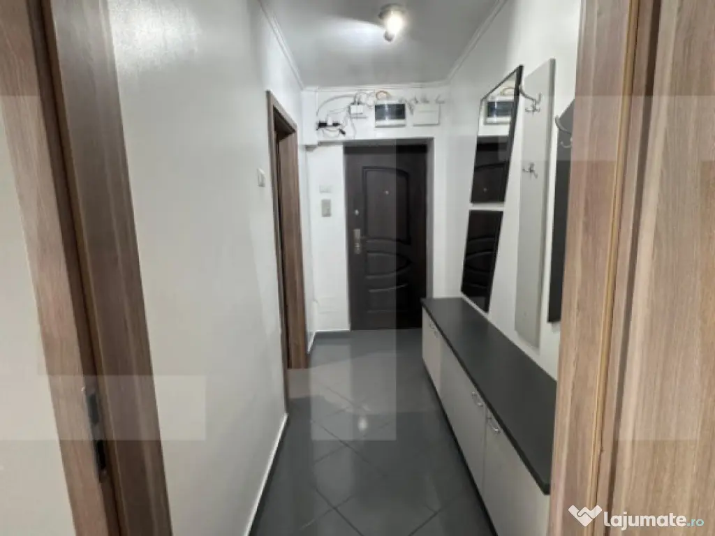 Apartament de închiriat – 3 camere, zona Centrală