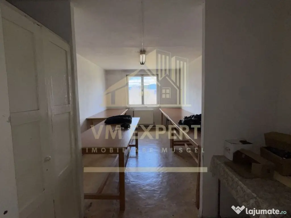 BLOC DE GARSONIERE P+4 SUPRAFAȚĂ UTILĂ 2135MP TEREN 29...