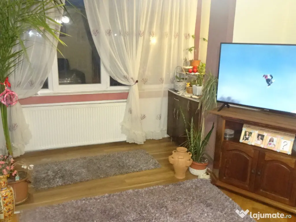 Vand apartament de 3 camere decomandat in Deva, Eminescu, Scarisoara 