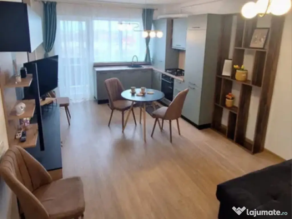 STUDIO de inchiriat, suprafata de 50mp si loc de parcare Sub 