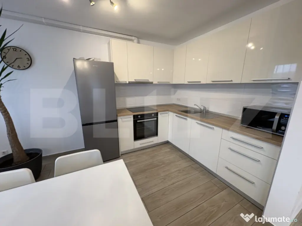 Apartament 2 camere, 70 mp, parcare, zona Semi-centrala 