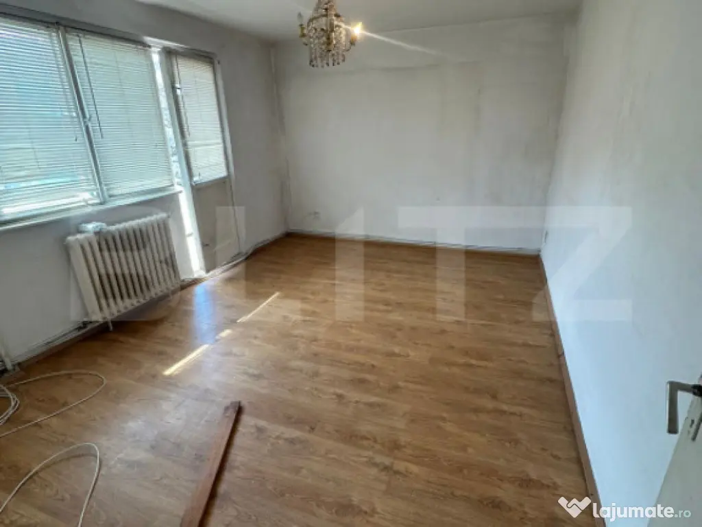 Apartament 3 camere decomandat 62 mp, etaj 3, balcon, Măn? 