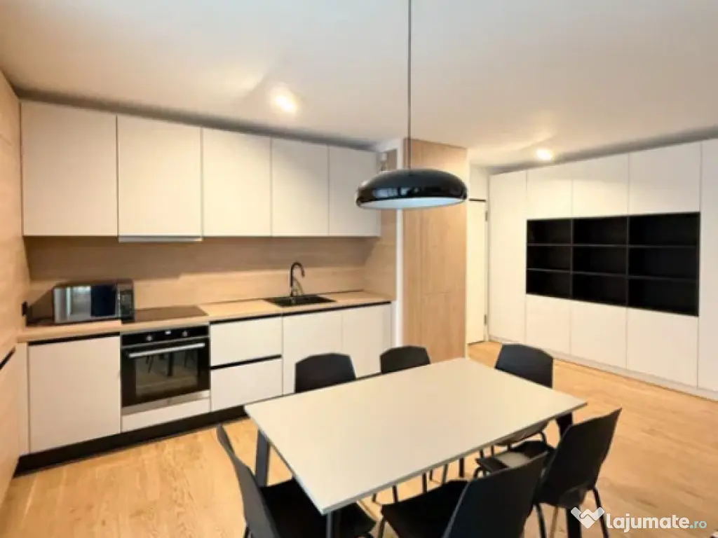 Apartament 3 camere, decomandat - Drumul de Poiana