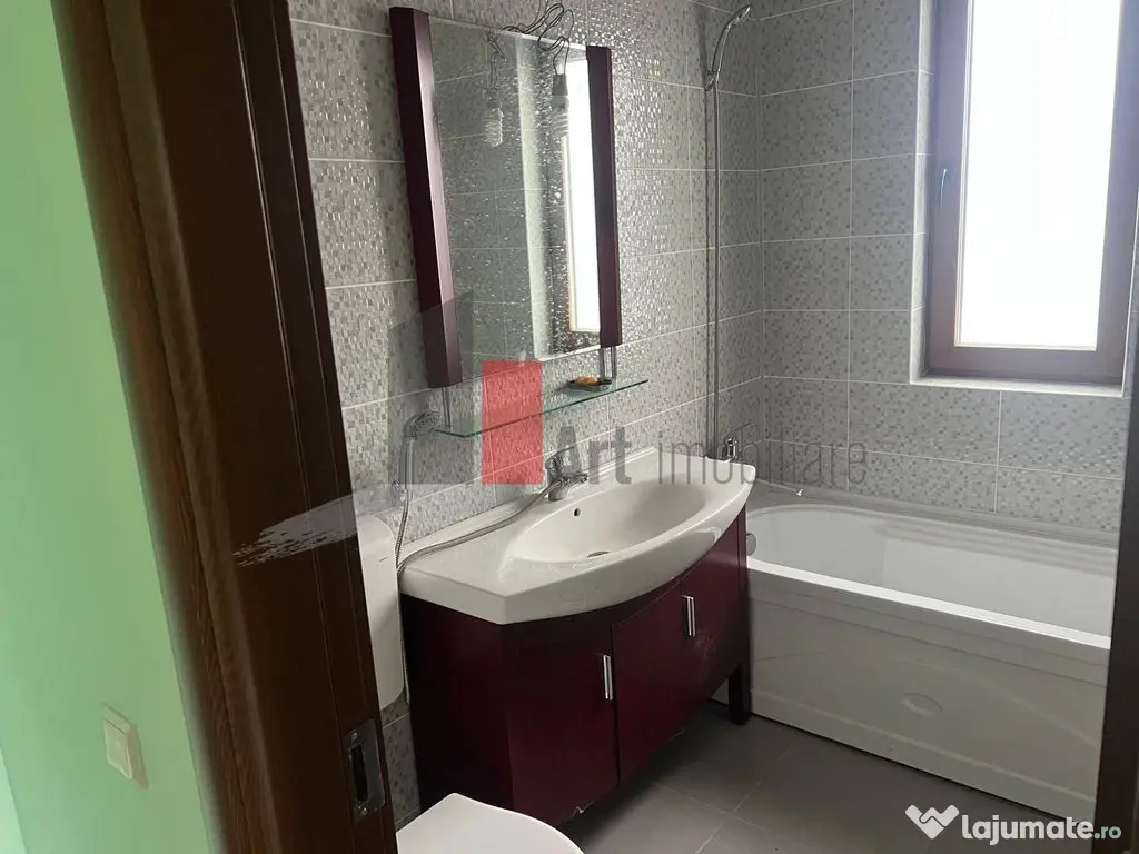 CASA CU TEREN DE 5000MP - JUDET GIURGIU 30KM DE BUCURESTI 