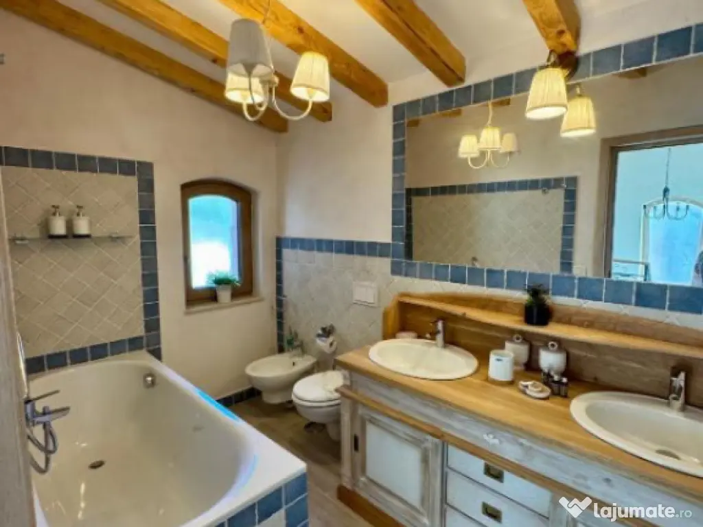 Casa cu 4 camere 160 mp + curte 250 mp, parcare, pet friendl 