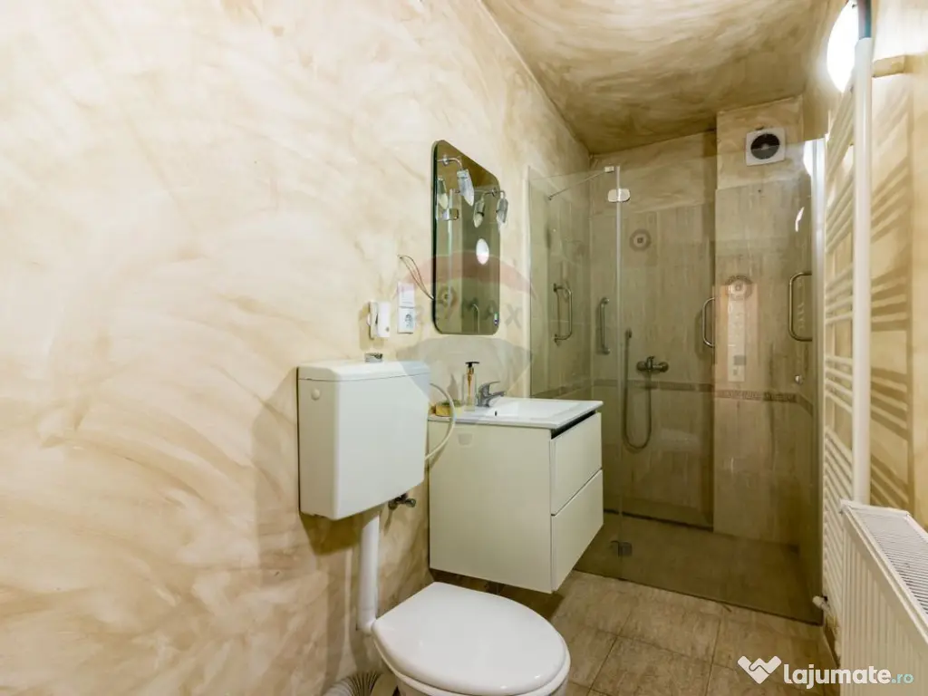 Casa cu identitate, farmec de epoca | consolidata| Marase... 