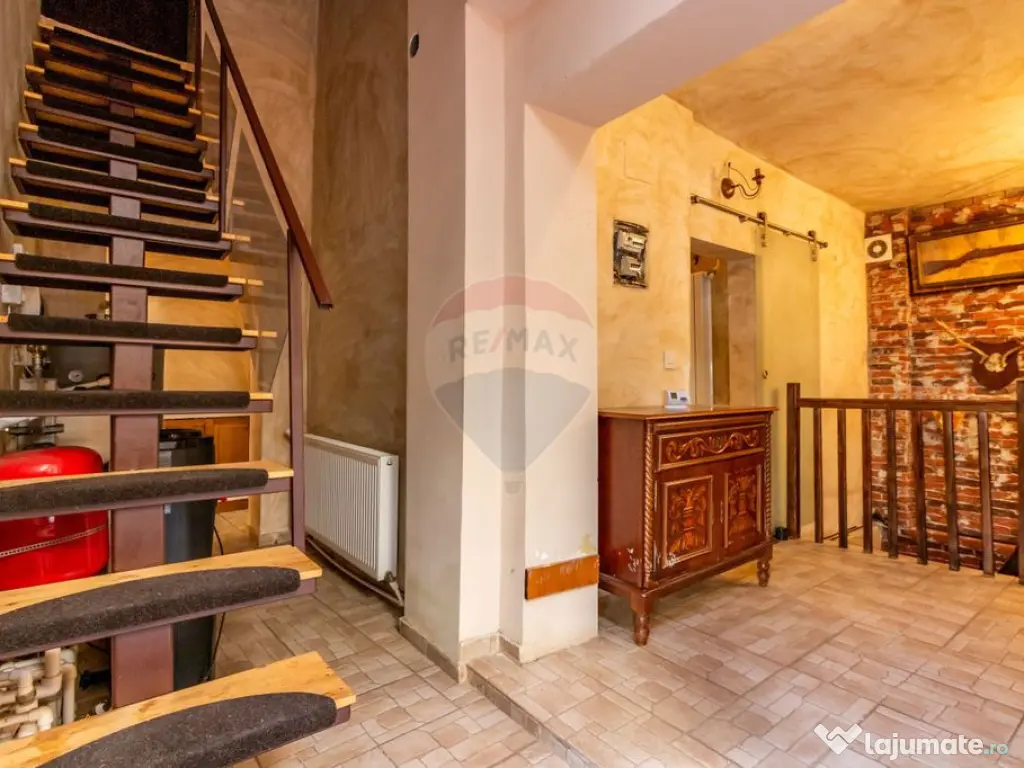 Casa cu identitate, farmec de epoca | consolidata| Marase... 