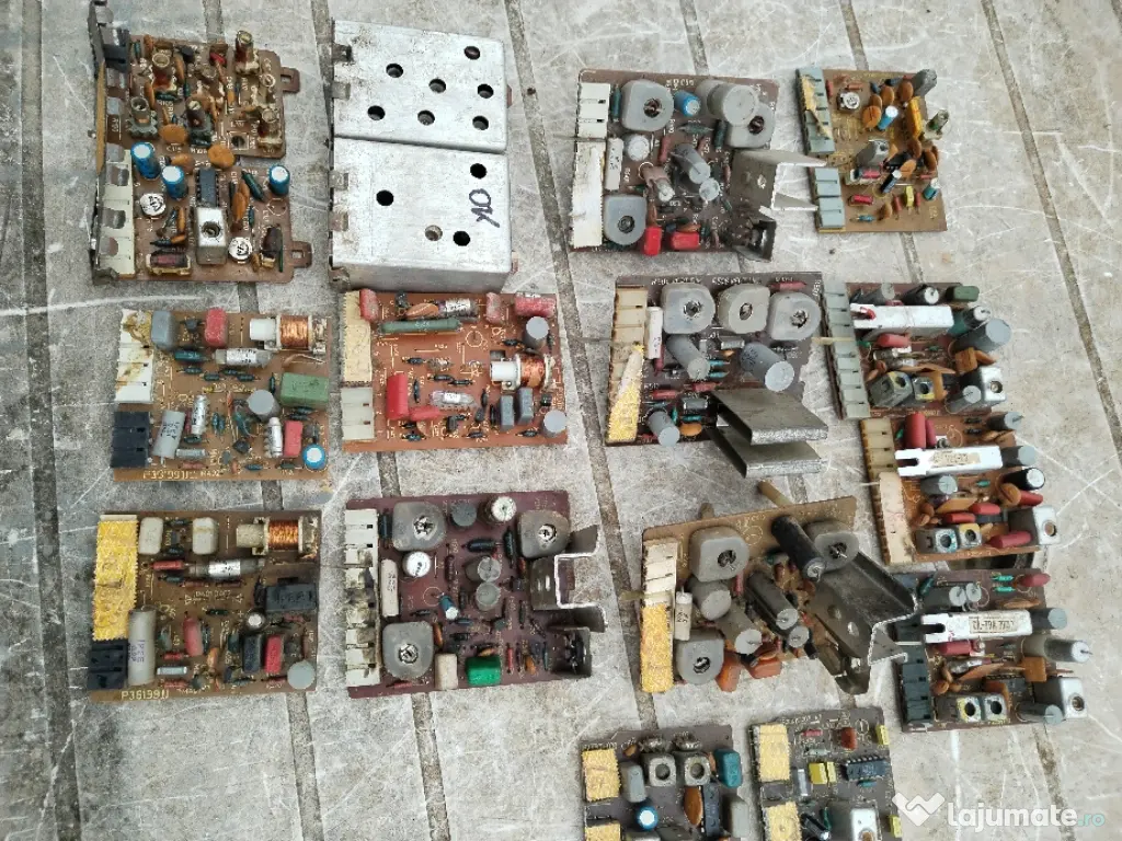 Module tv alb negru romanesc 