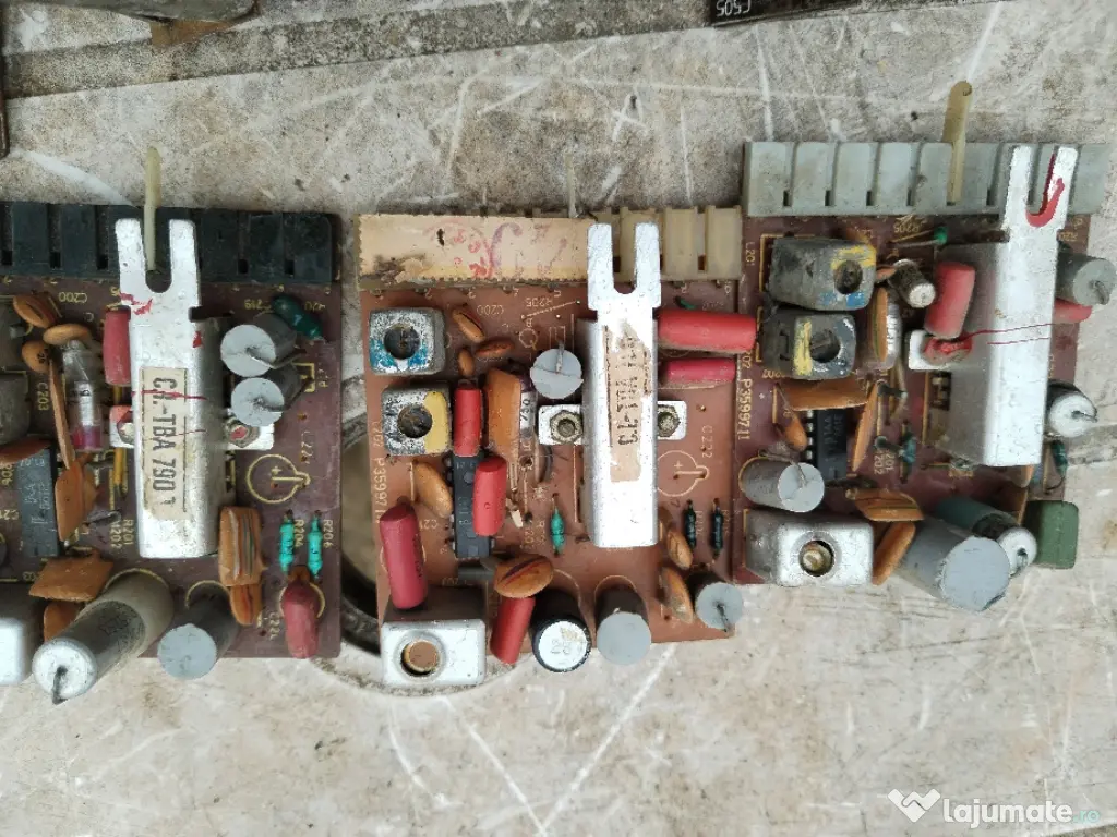 Module tv alb negru romanesc 