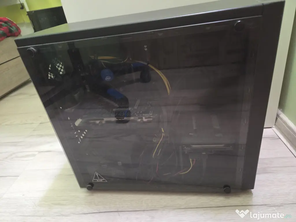 PC Intel i5 cu 8GB RAM, carcasa Deepcool, monitor Dell inclus 