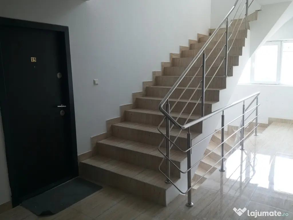 Proprietar, vând apartament 2 camere decomandat