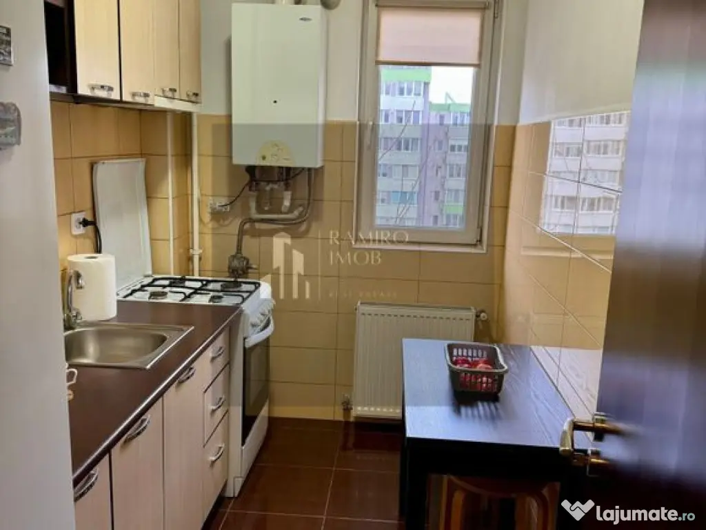 Garsoniera Decomandata - Luica/ Brancoveanu 