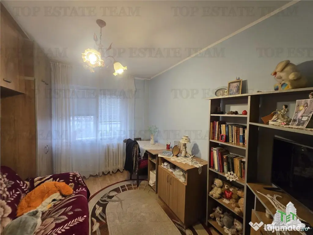 Apartament 3 camere Pacii 