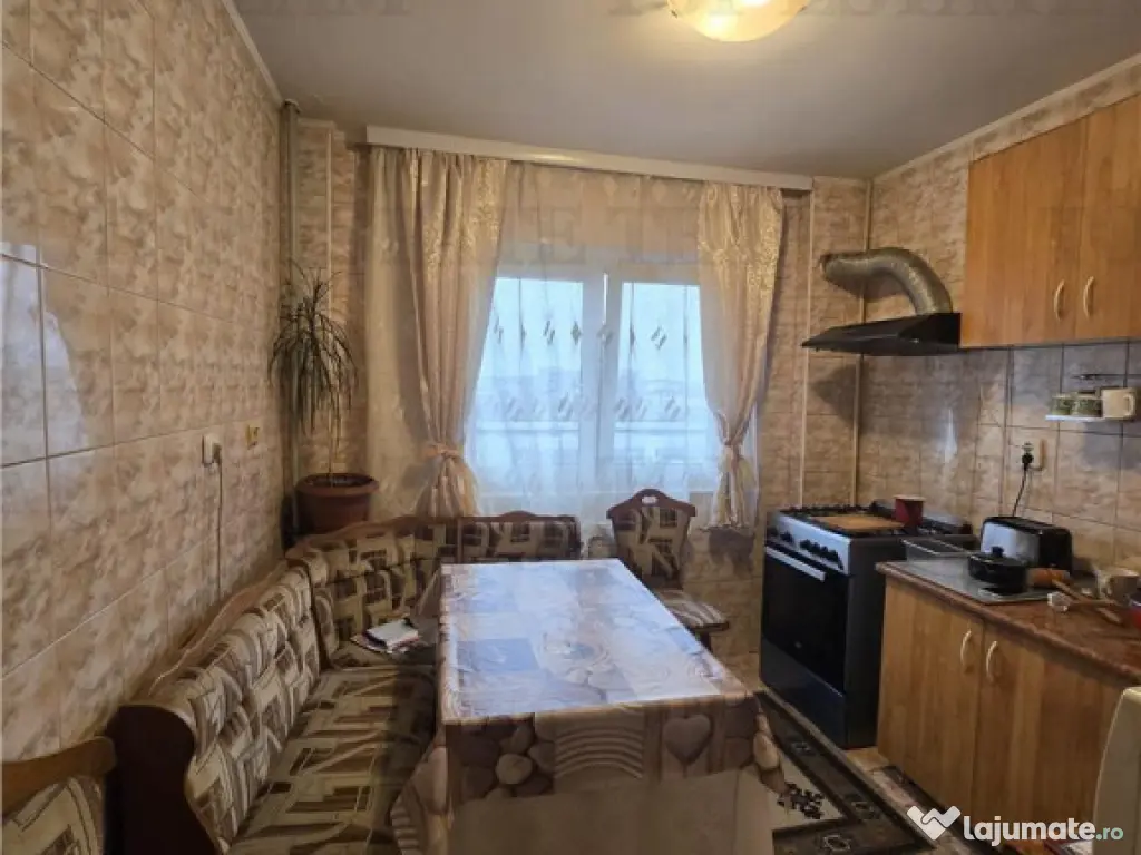 Apartament 3 camere Pacii 