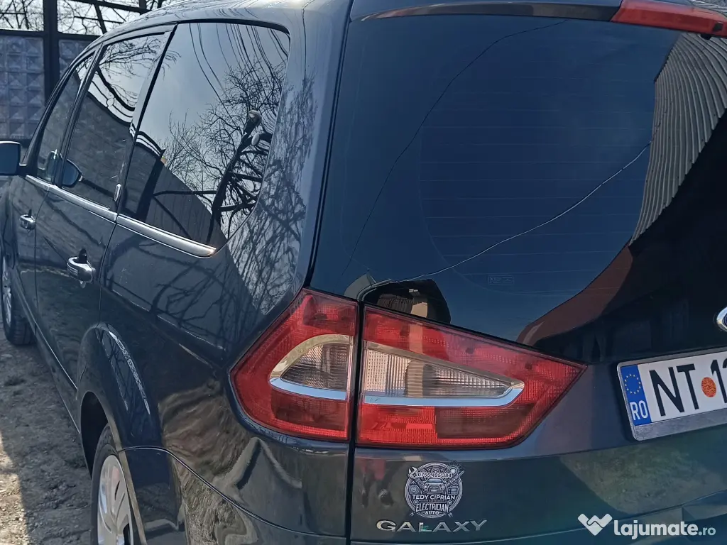 Ford Galaxy ghia