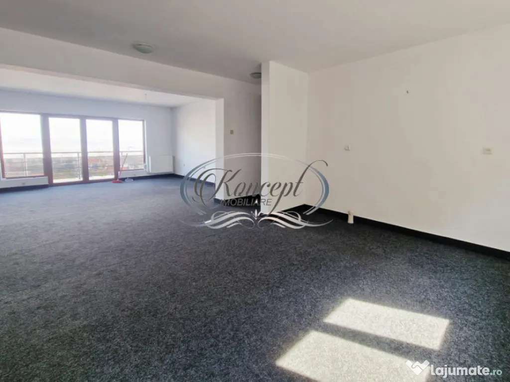 Apartament spatios si cu loc de parcare in Andrei Muresanu 