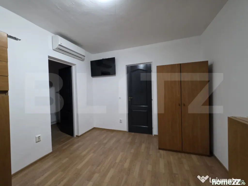 Apartament de vanzare 2 camere, 36 mp, zona Carpati 1