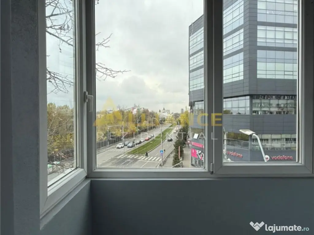 Apartament 2 camere /Semidecomandat - Etaj intermediar - Met 