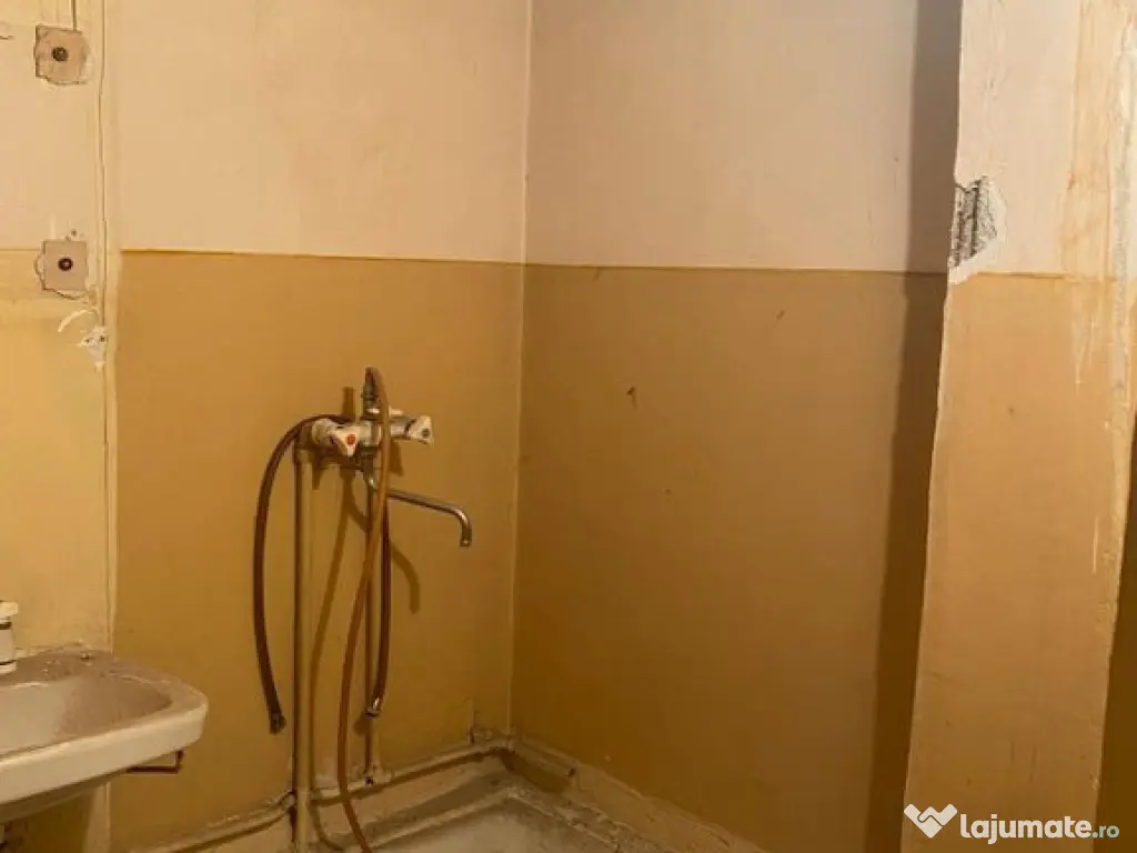 4 camere decomandat Tineretului, 89,3 mp, etaj 8/8 