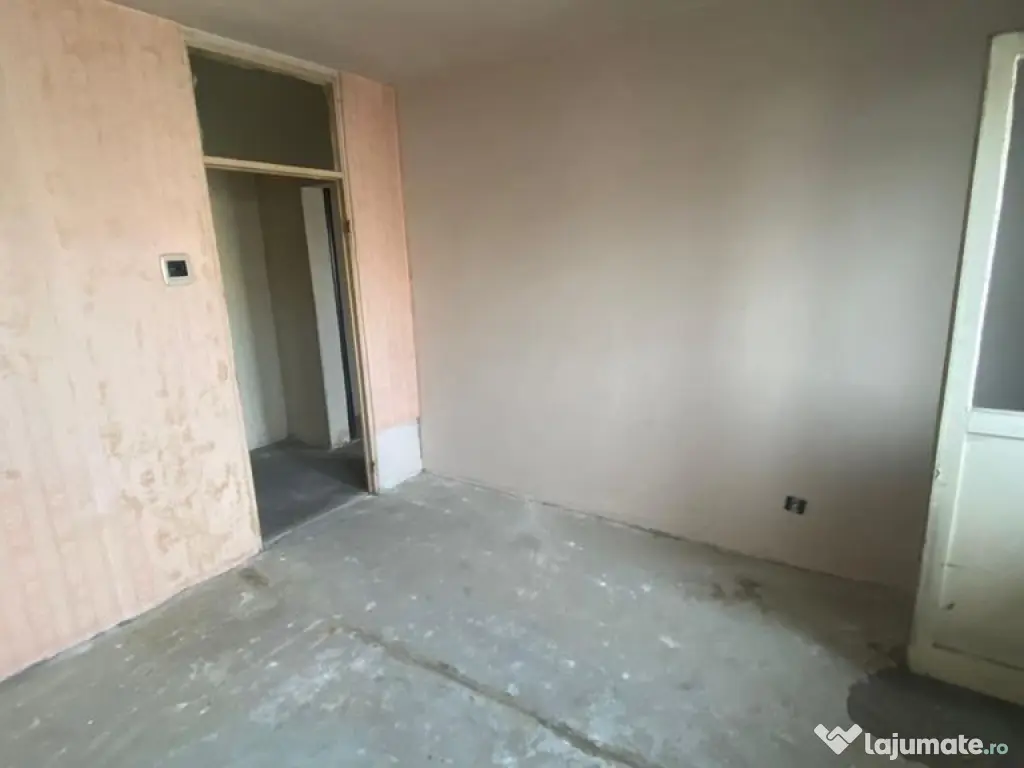 4 camere decomandat Tineretului, 89,3 mp, etaj 8/8 