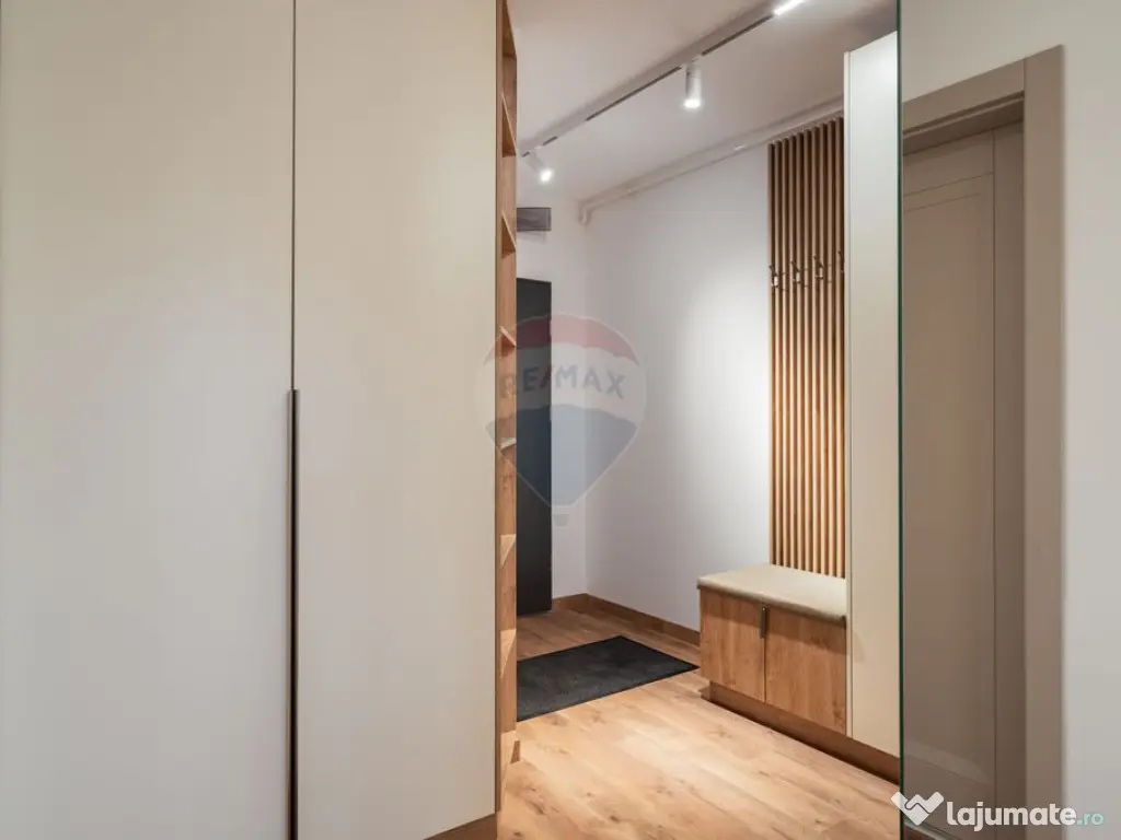 Apartament modern 3 camere, prima închiriere, loc parcar... 