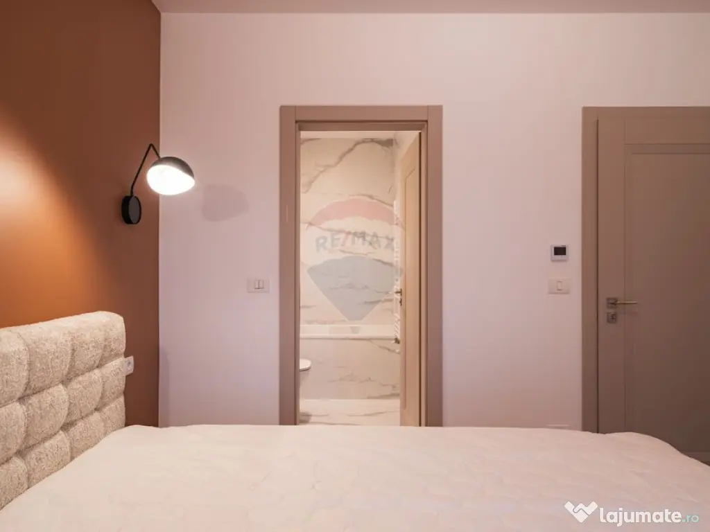 Apartament modern 3 camere, prima închiriere, loc parcar... 